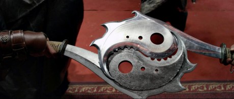 man-with-the-iron-fists-img05